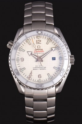 Omega James Bond Skyfall Watch with White Dial and White Bezel om231 621383